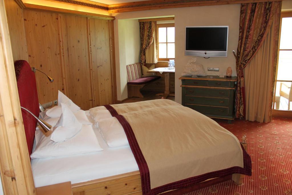 Hotel Wellnessresidenz Schalber Serfaus Habitación foto